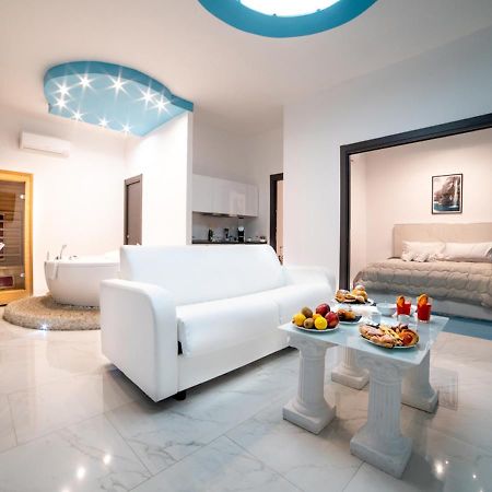 Tiffany & Babylon Luxury Stay Neapel Exterior foto