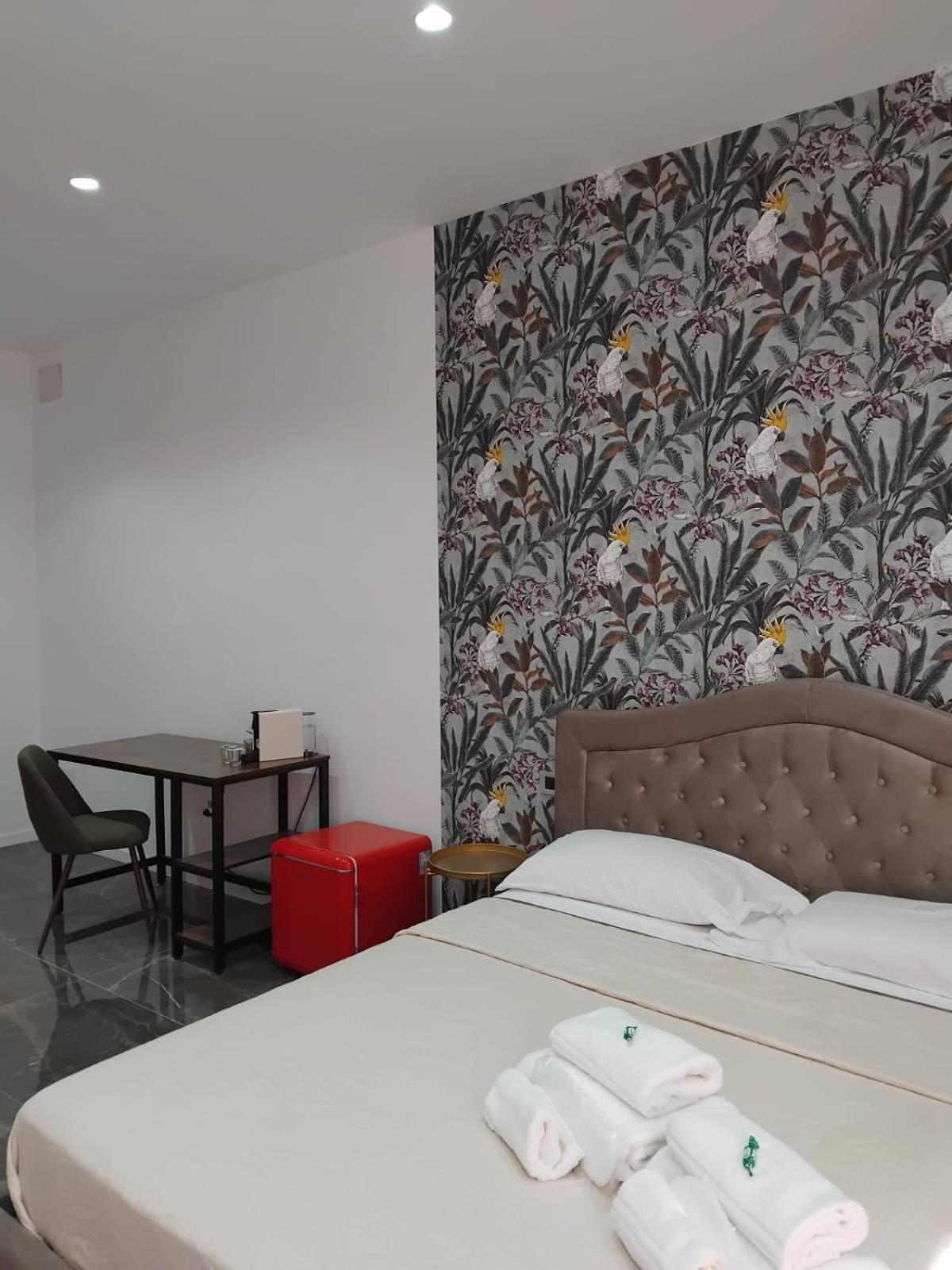 Tiffany & Babylon Luxury Stay Neapel Exterior foto